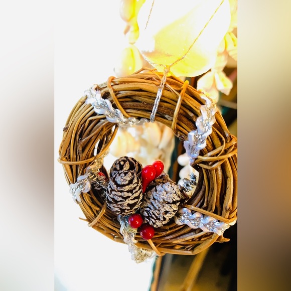 [Vintage] 🌲Mini Wreathes & A basket of Apples Holiday Ornament ✨🎄 - Picture 2 of 10